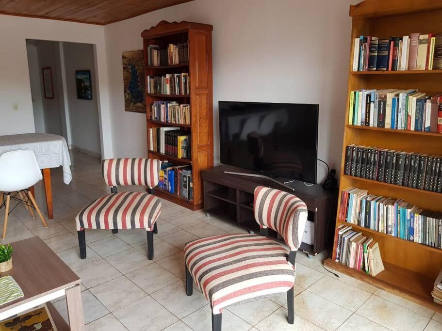 Appartement Iguazu House à Puerto Iguazú Extérieur photo